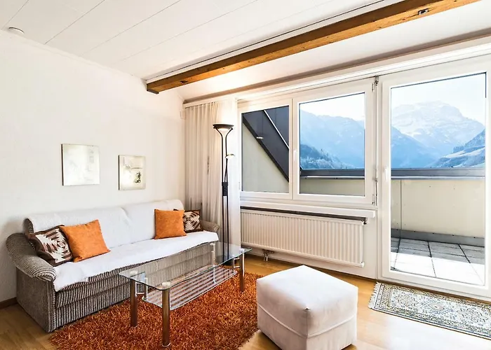 Appartementhaus-quadern * Valens