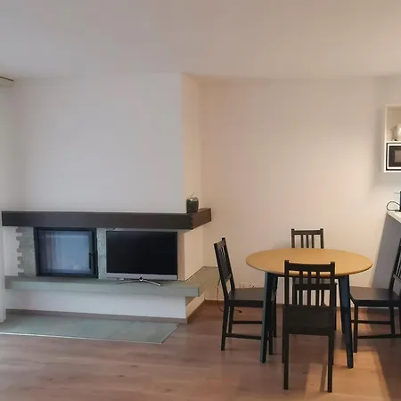 Appartementhaus-quadern דירה