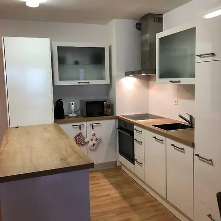 Appartementhaus-quadern * Valens